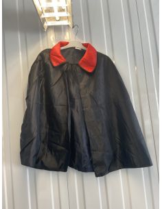 Déguisement cape vampire
