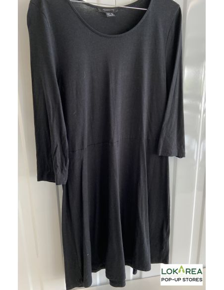 Robe noire longues manches