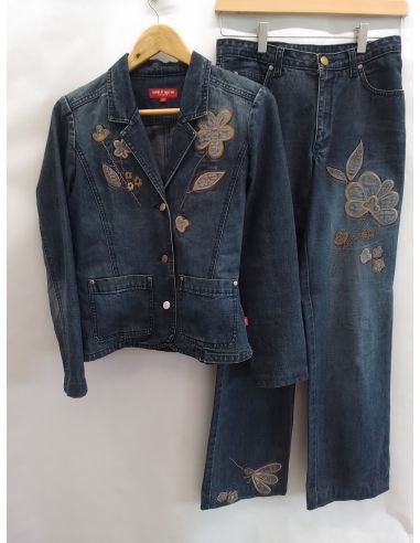 Ensemble en jeans (veste et jeans)